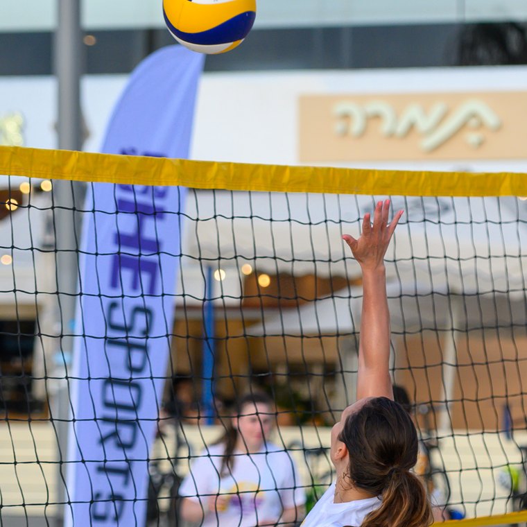 טורניר כדורעף חופים של She Sports בתל אביב